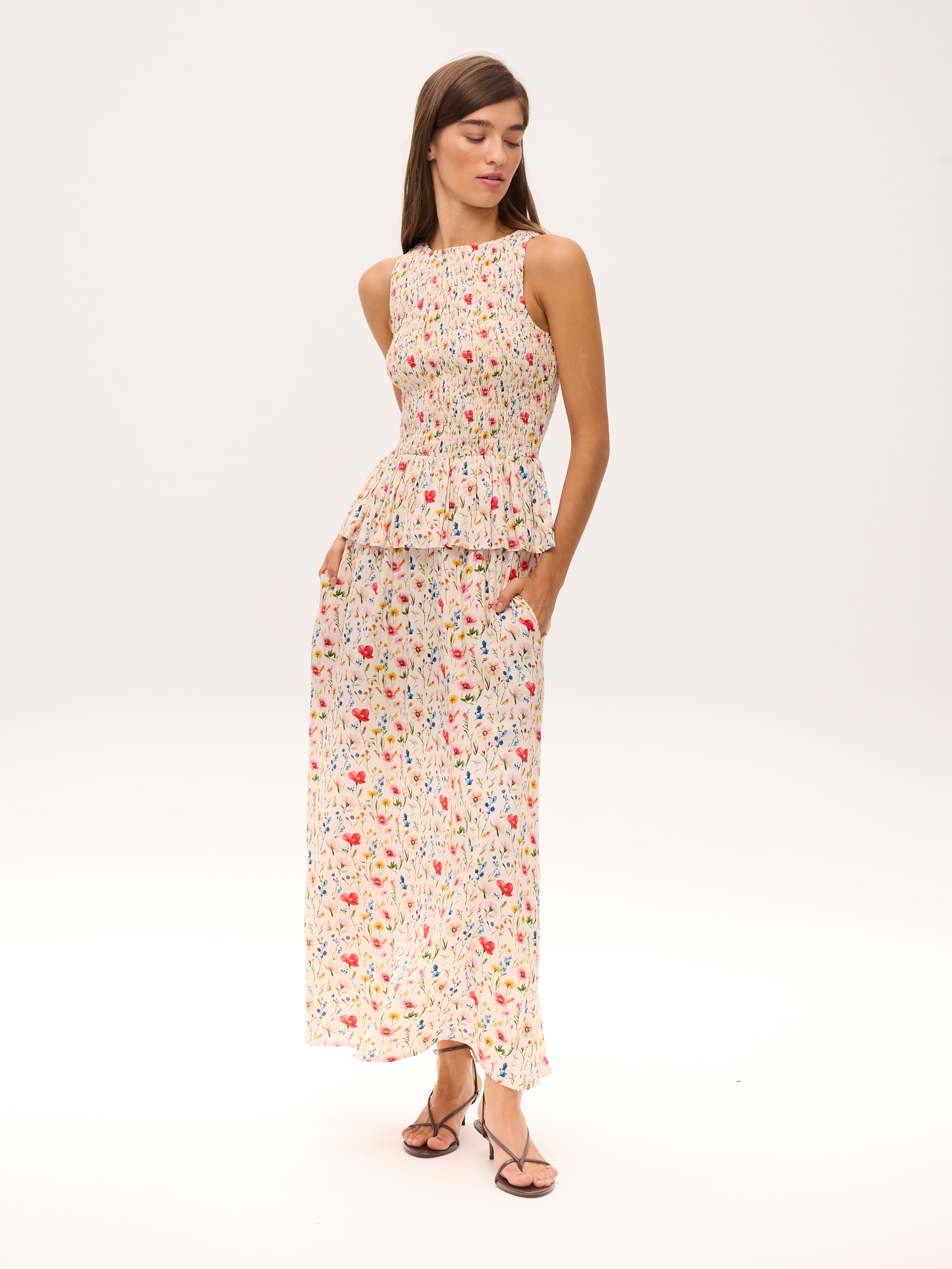 DUX FLOWERS - Conjunto top + falda estampado flores, de fiesta e invitada de boda y evento primavera verano. MIOH es la marca que eligen las influencers de España para sus eventos, como bodas y fiestas