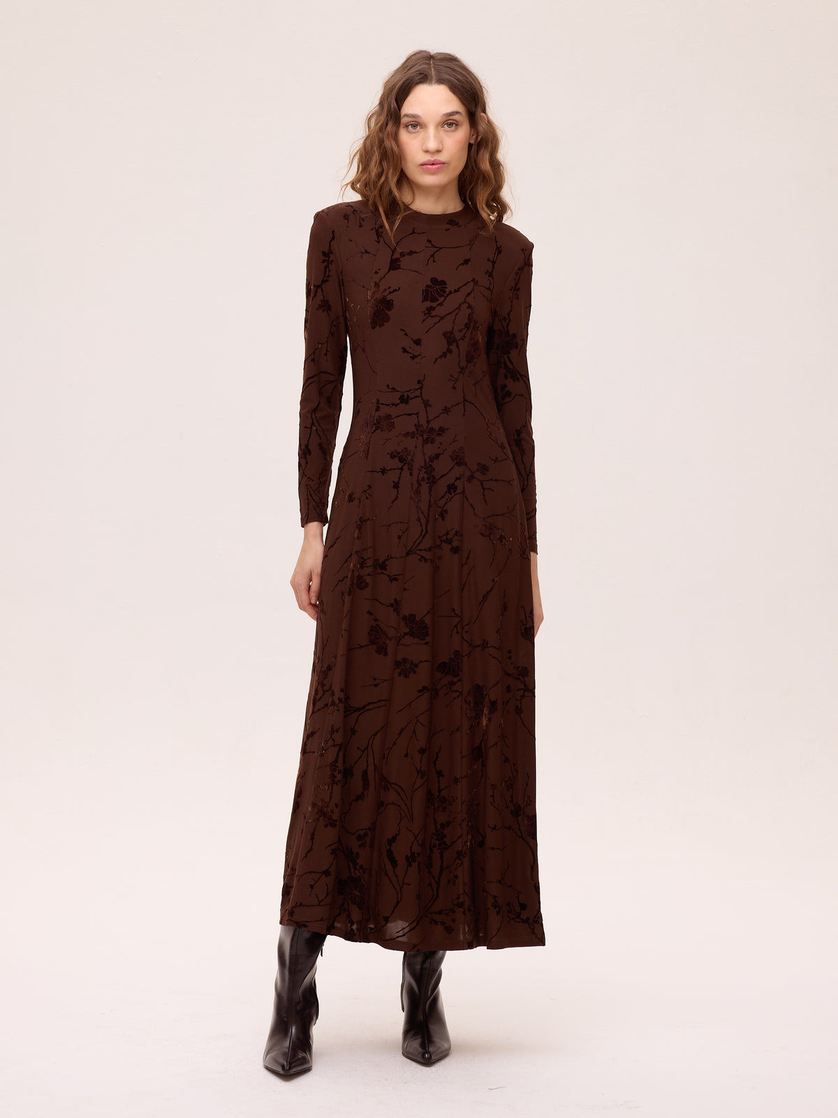 FACTORY LEATHER - Abrigo largo reversible ecopiel - Marrón, descubre los abrigos de invitada de boda de MIOH, marca española de moda en 2026