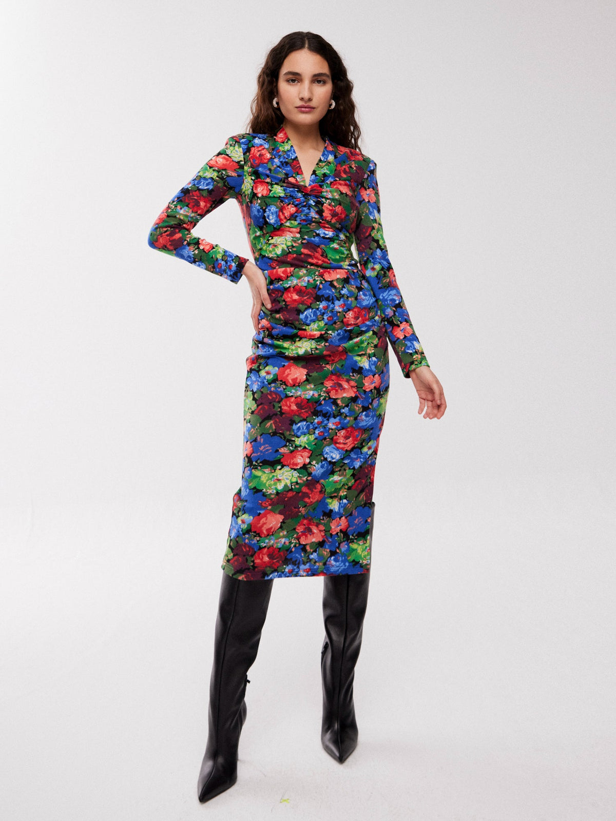 mioh | MARLON FLOWERS - Vestido midi largo para invitada boda, fiesta y diario. Pura tendencia vogue FW23. MIOH marca española moda famosas instagramers