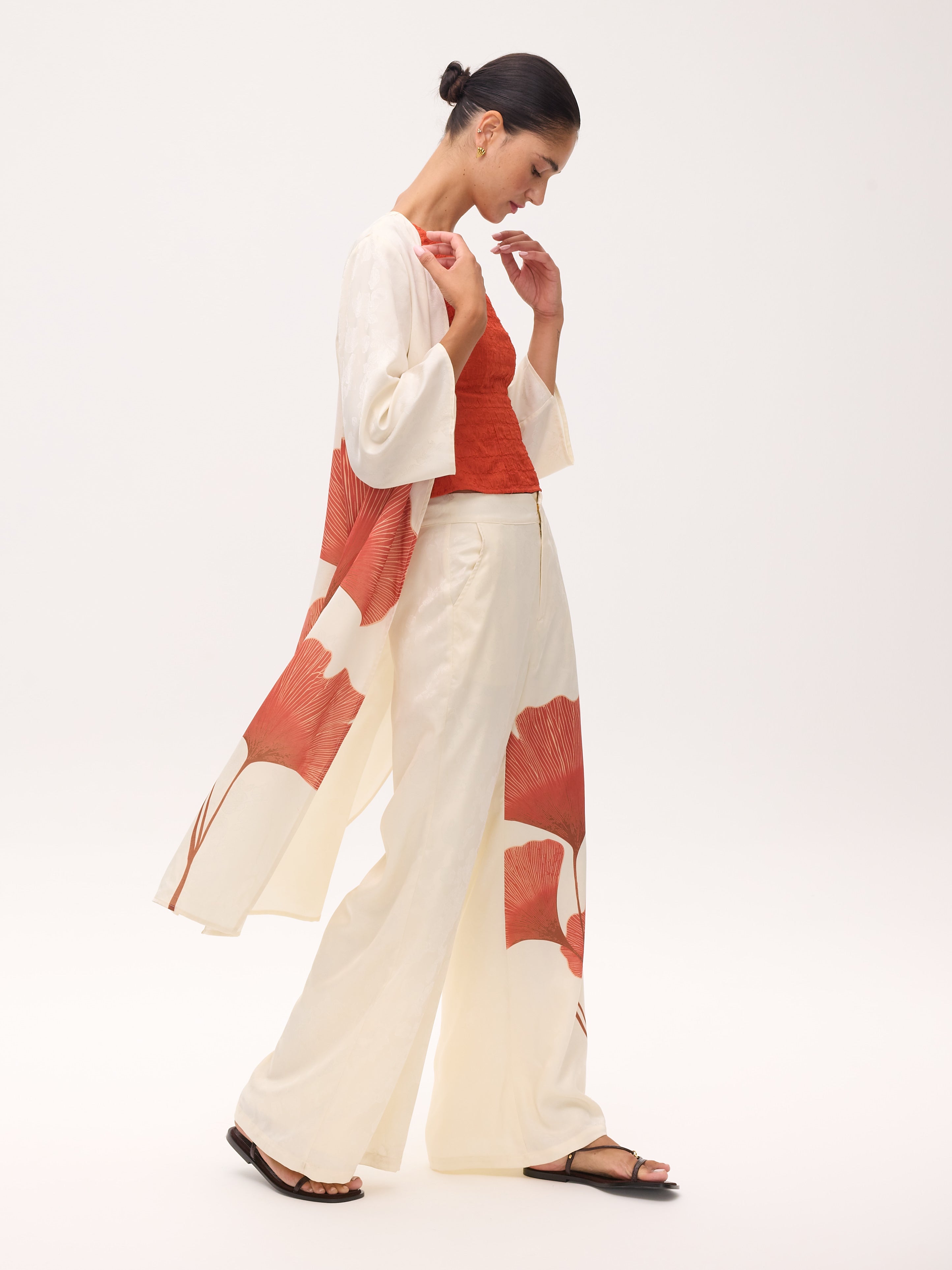 LEAR PANTS - Pantalones anchos jacquard tejido Ginko, de fiesta e invitada de boda y evento primavera verano. MIOH es la marca española de vestidos de fiesta mas de moda, preferida por influencers y famosas de España