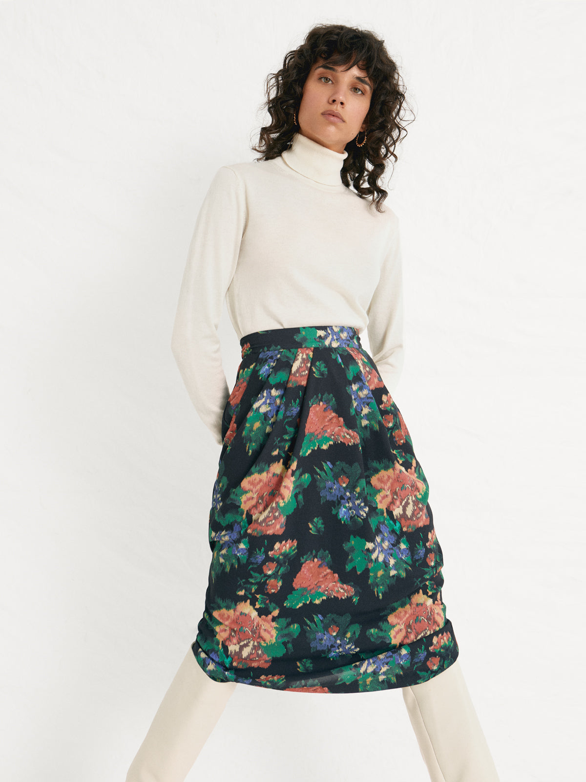 mioh | MULDER - Falda midi flores difuminadas - Tendencia Street Style